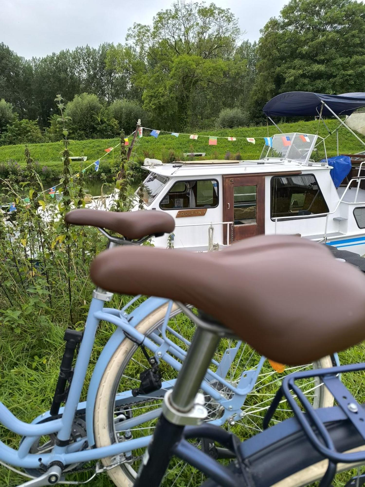 Sealov Hebergements Insolites- Linge, Menage Et Velos Inclus Eaucourt-sur-Somme Exterior foto
