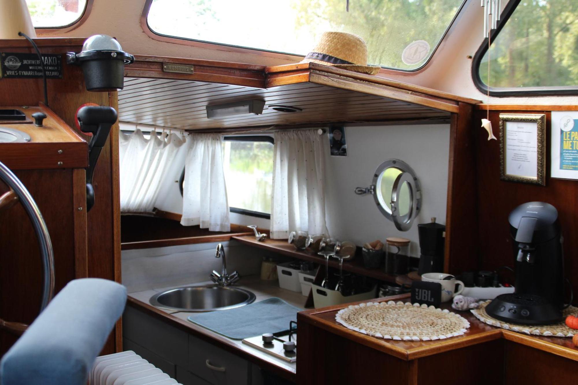 Sealov Hebergements Insolites- Linge, Menage Et Velos Inclus Eaucourt-sur-Somme Zimmer foto