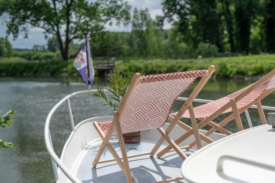 Sealov Hebergements Insolites- Linge, Menage Et Velos Inclus Eaucourt-sur-Somme Exterior foto